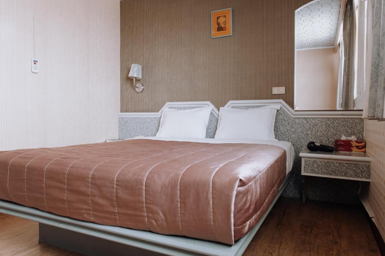 Tong Hsin Hotel Pingtung Екстер'єр фото