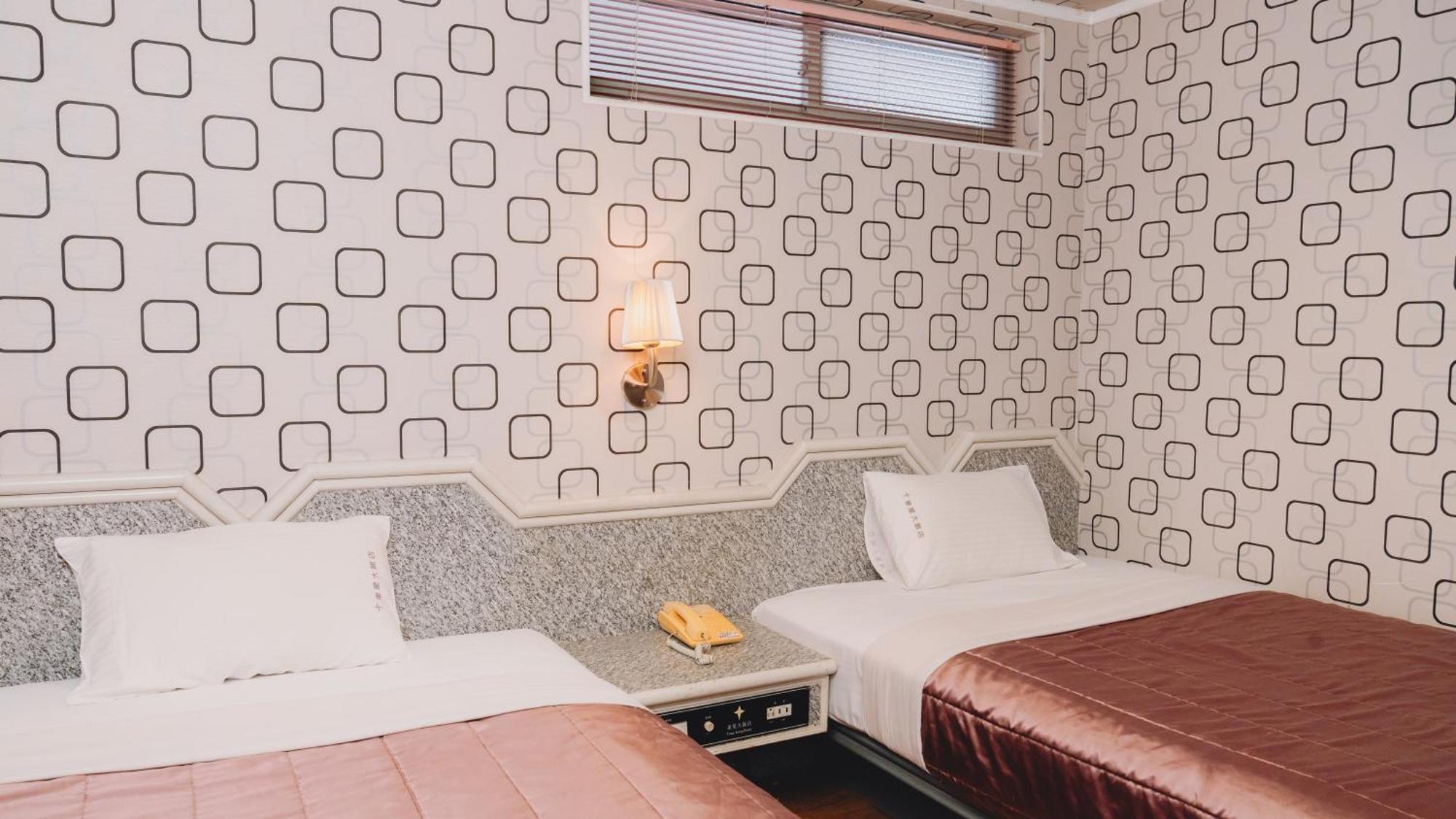 Tong Hsin Hotel Pingtung Екстер'єр фото