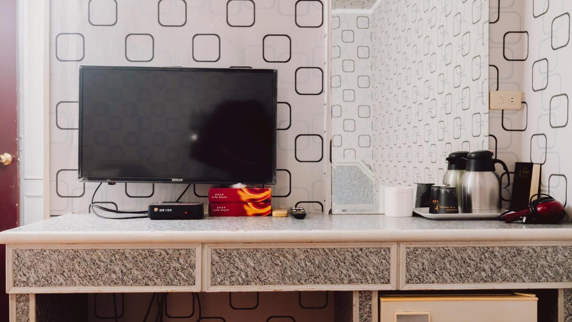 Tong Hsin Hotel Pingtung Екстер'єр фото